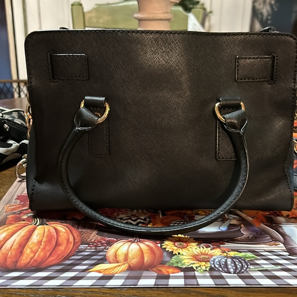 Michael Kors black shoulder purse - Picture 2 of 12